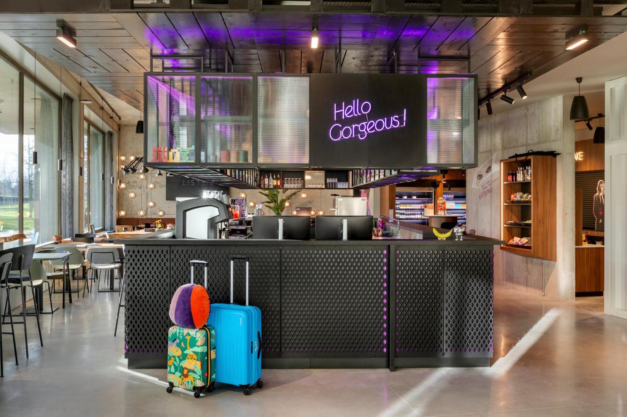 Moxy Antwerp Hotel Exterior foto