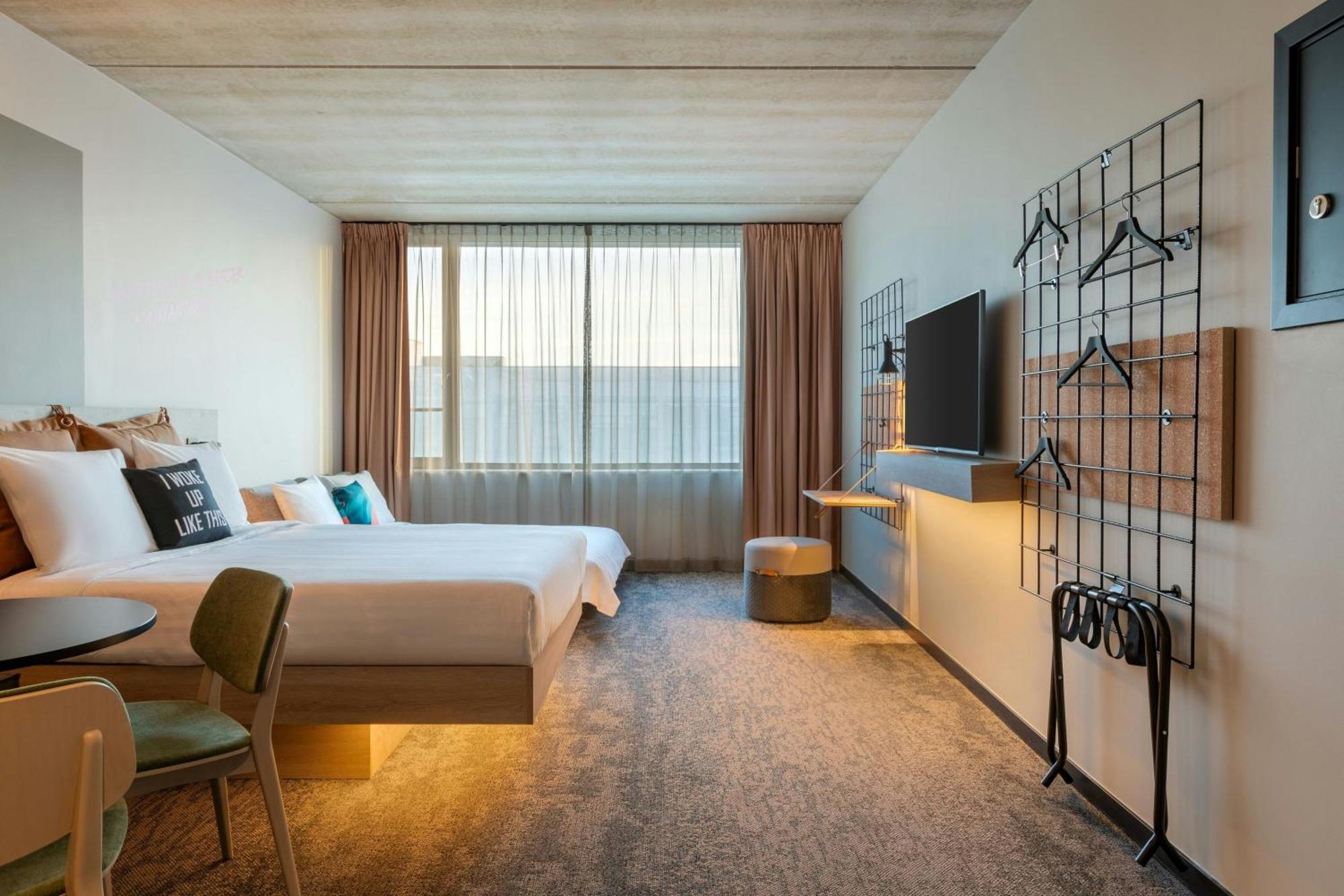 Moxy Antwerp Hotel Exterior foto