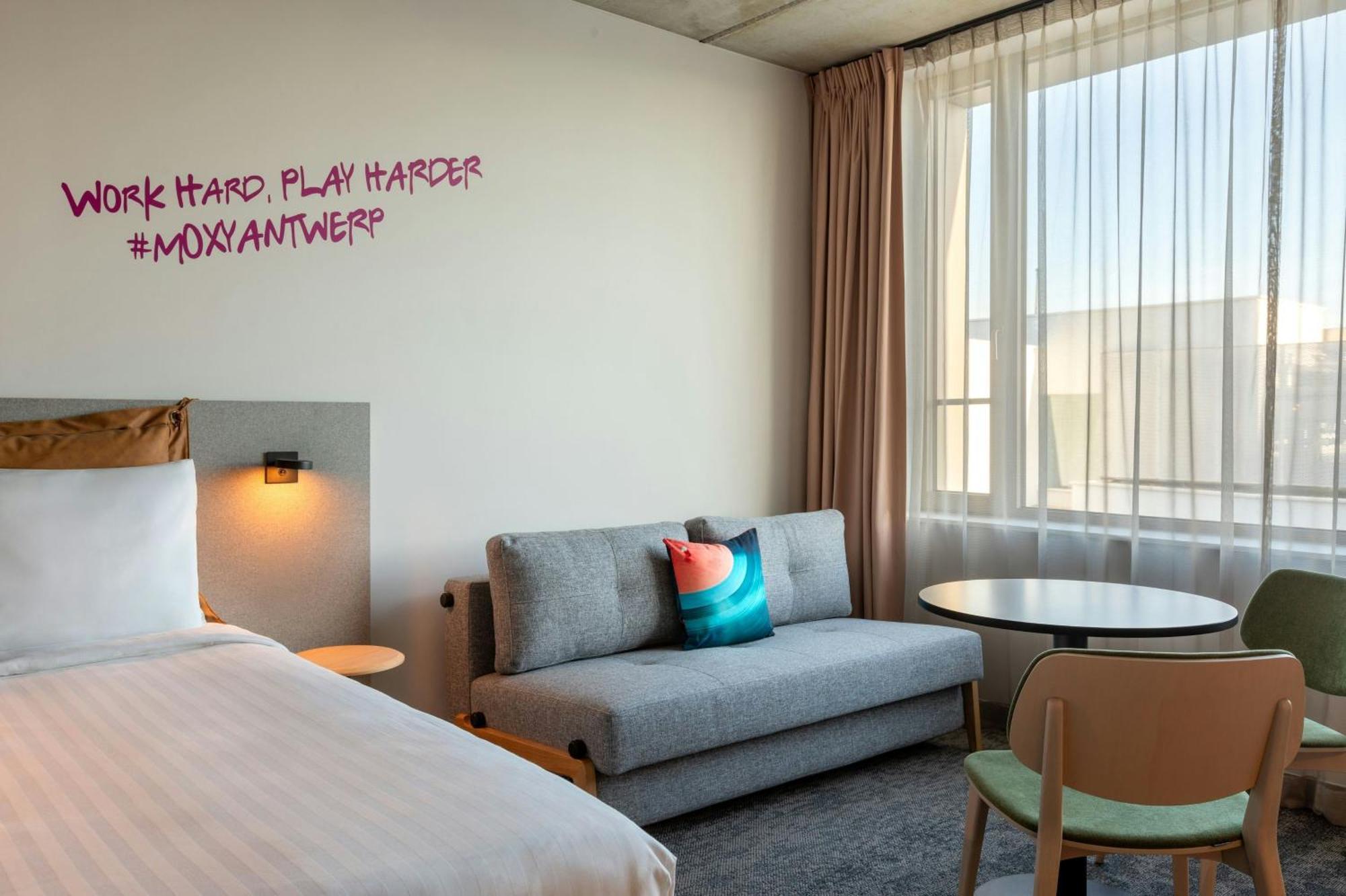 Moxy Antwerp Hotel Exterior foto